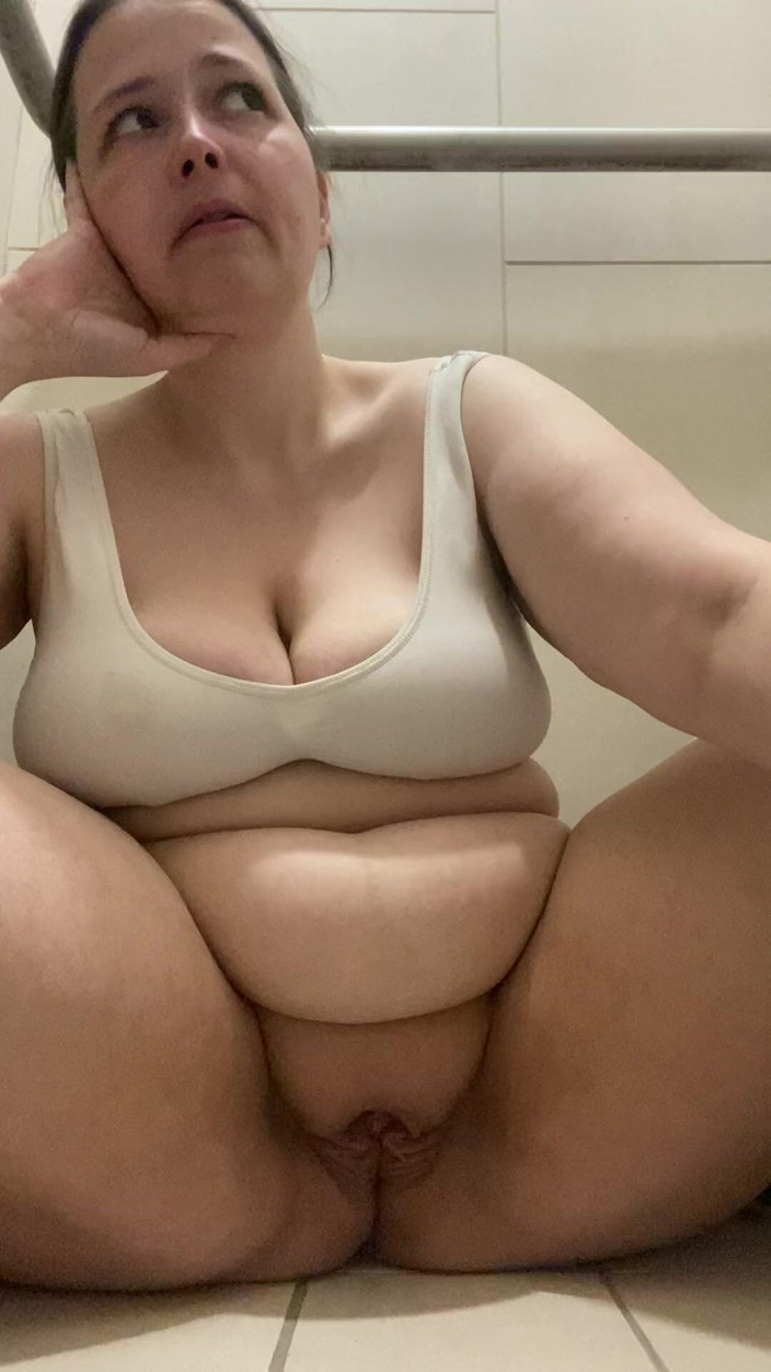 MissChrystalline: Encore excitée alors jouons !