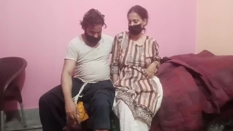 SHAKRATASNEEM: Persediaan dengan ibu tiri di rumah sangat panas dan tubuh...