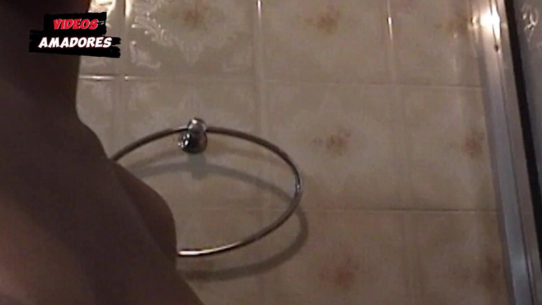 Amateurs videos: Minha morena gostosa no chuveiro