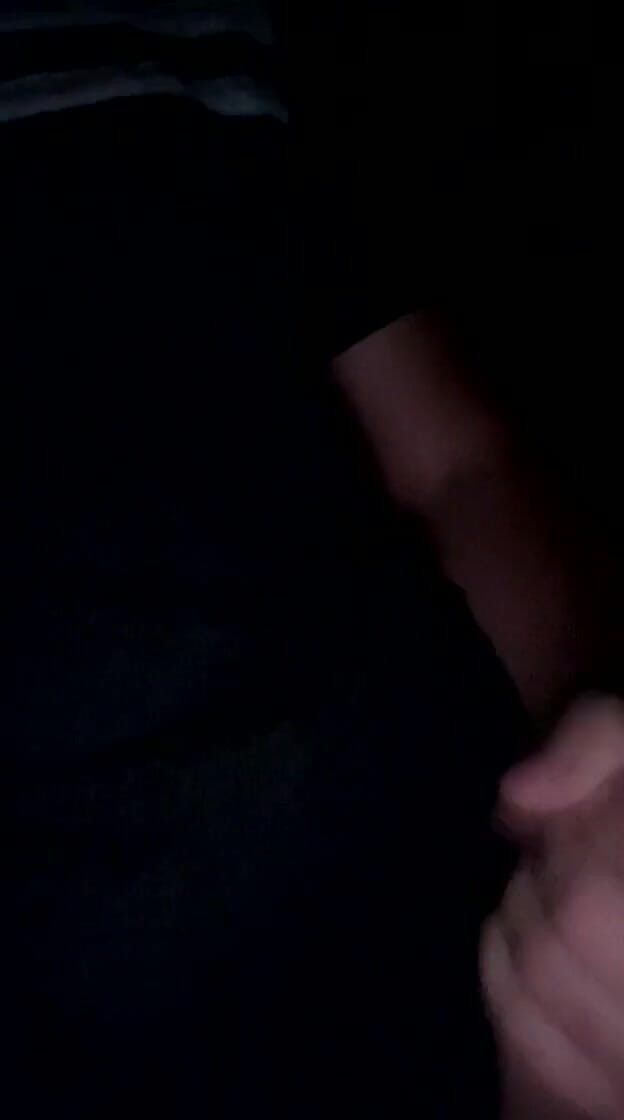 jay jenson: 在树林里手淫，如果你发现我，你会怎么做