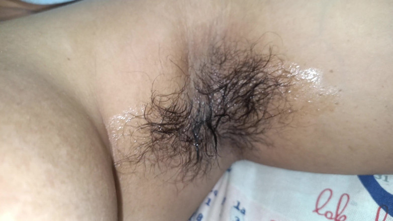 Inba: Lamiendo el pelo axila