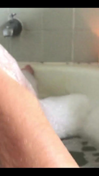 Sensual Hairy Body Worship in the Bathtub