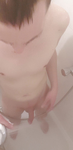 BoyGrenzenlos: Bilik mandi persendirian dirakam - bahagian 1