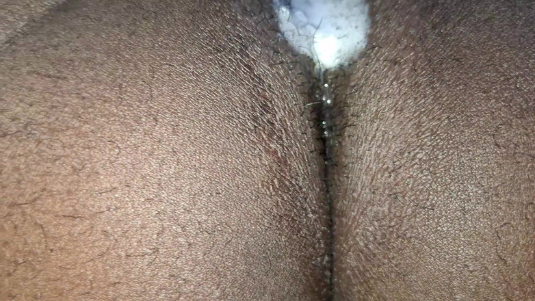 BMCs: 在被失控性交后被精液覆盖的阴户