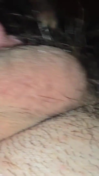 Close-up, cewek ini lagi asis dientot sama kaki dan kontol