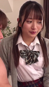 私は姉と彼女の友達の生の中出し練習用のチンポになりました。第1章