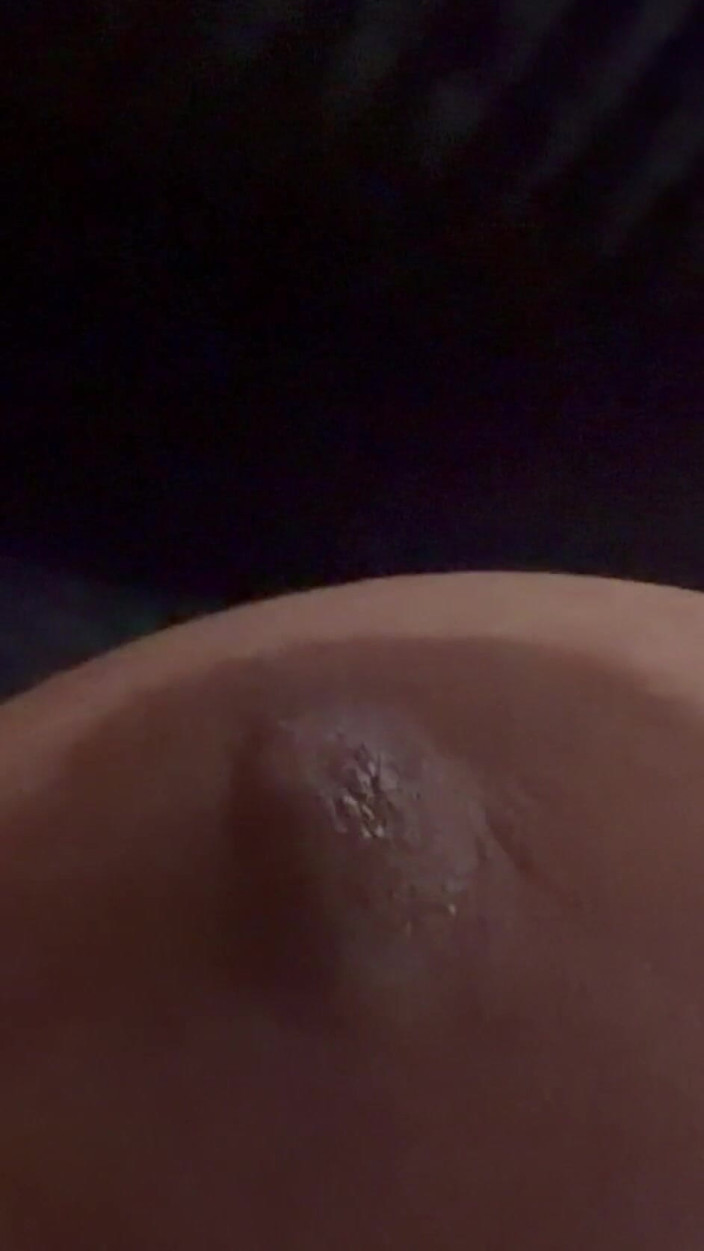 Valet: Hot, Juicy Tits
