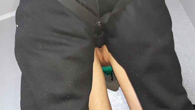 Lesbian-illusion: Trong khi tôi đang tạo hình nền, mẹ kế của tôi đã đụ...