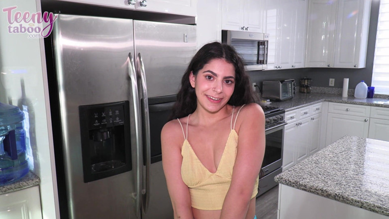 Teenytaboo: Stepdaughter Angel Gostosa Shows Thick Ass to Stepdad