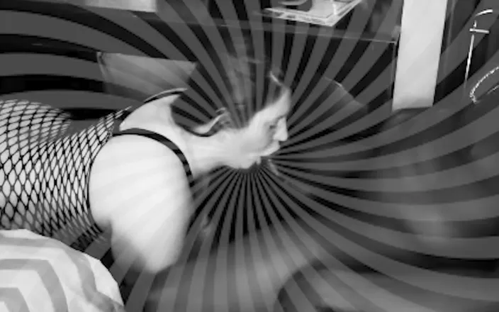 TrotzillaTheGod: Chunky Chick Gets on All Fours to Eat This Black...
