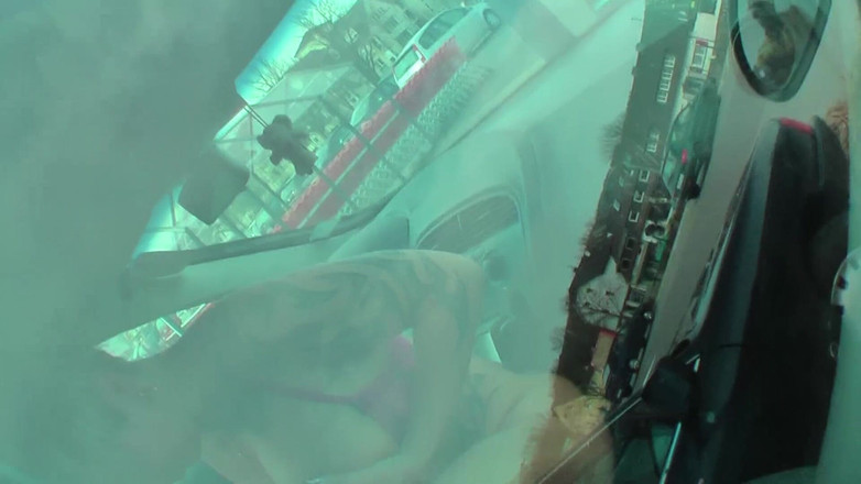 Mature Climax - 100% Mature Videos: Cycata dojrzała uwodzi swoją cipkę w samochodzie