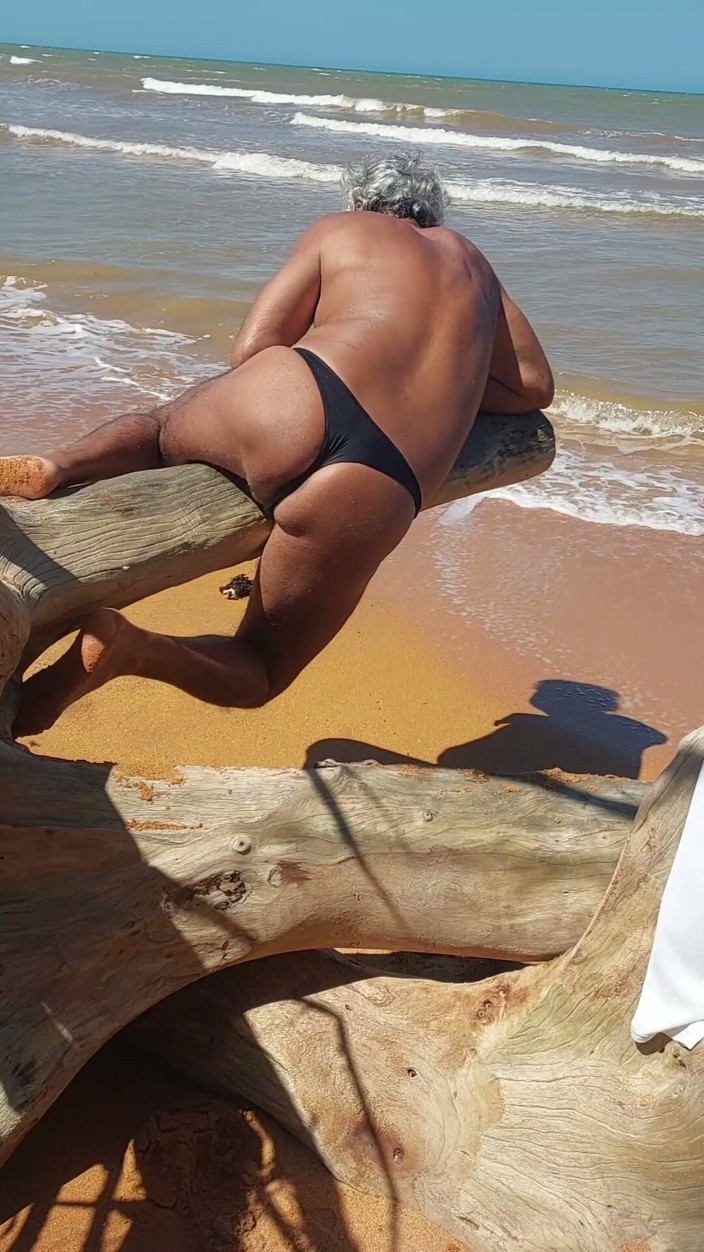 Ladysilvas: Ladysilva Crossdress on the Beach in Panties What a Hot...