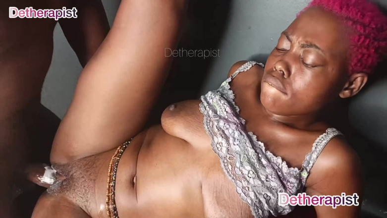 Detherapist: Büyük siyah yarağımla başa çıkacağına söz verdi ve teslim etti