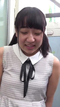 Amateur Girls' Squirting: Slow-motion Playback Lets You Relive Every Moment.