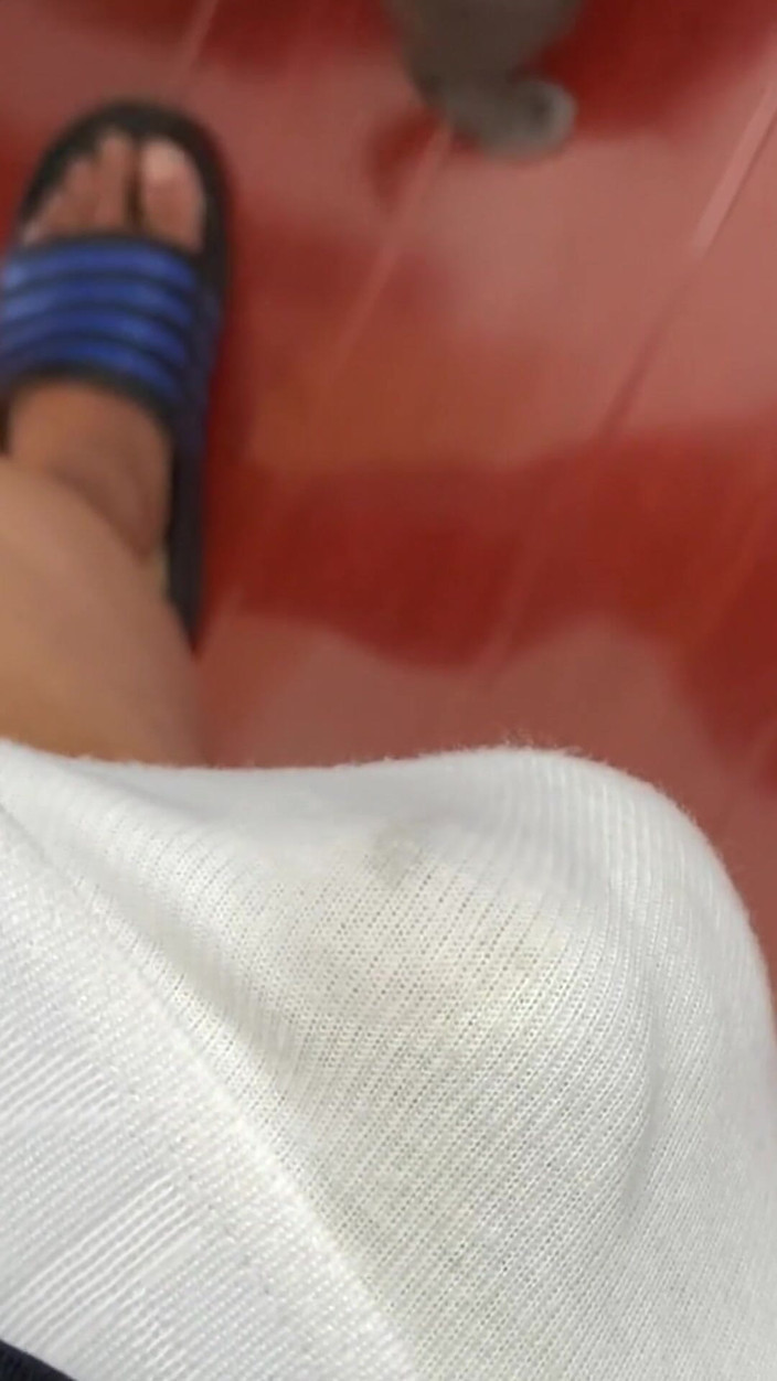 UnderXiaoQiang: Tighty Whitie partea a doua: atât de mult spermă! Dezvălui!