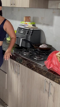 Por favor, meio-irmão não conte a mais ninguém sobre nós!