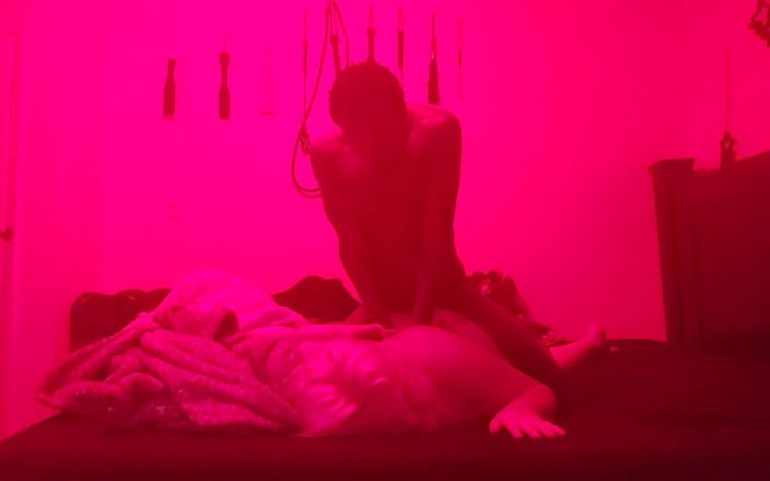 Missi Rae: Red Light Quickie