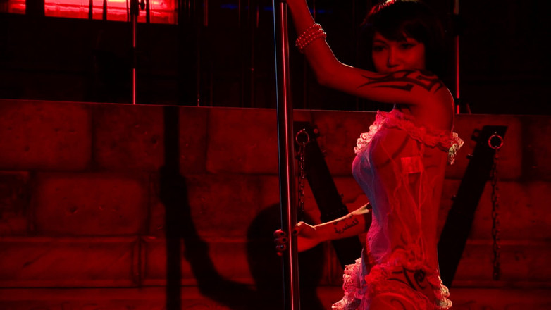 DEUTSCHLAN PORNO XXX: Đồng tính nữ yêu hậu môn với dây đeo và liếm đít