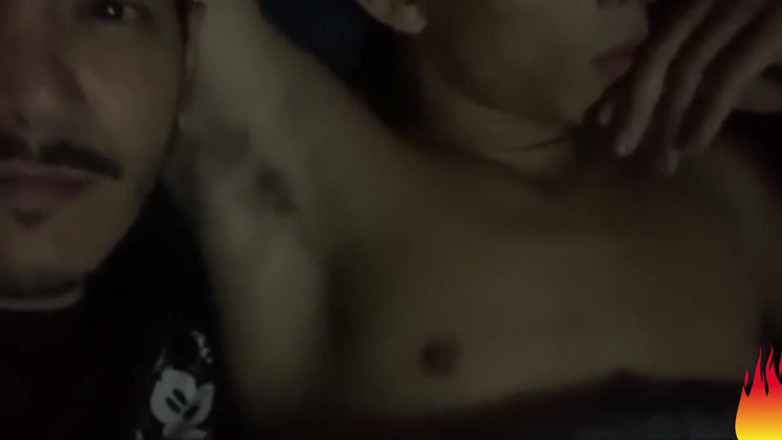 The Substance: Il mio migliore amico arriva da un viaggio e lo...