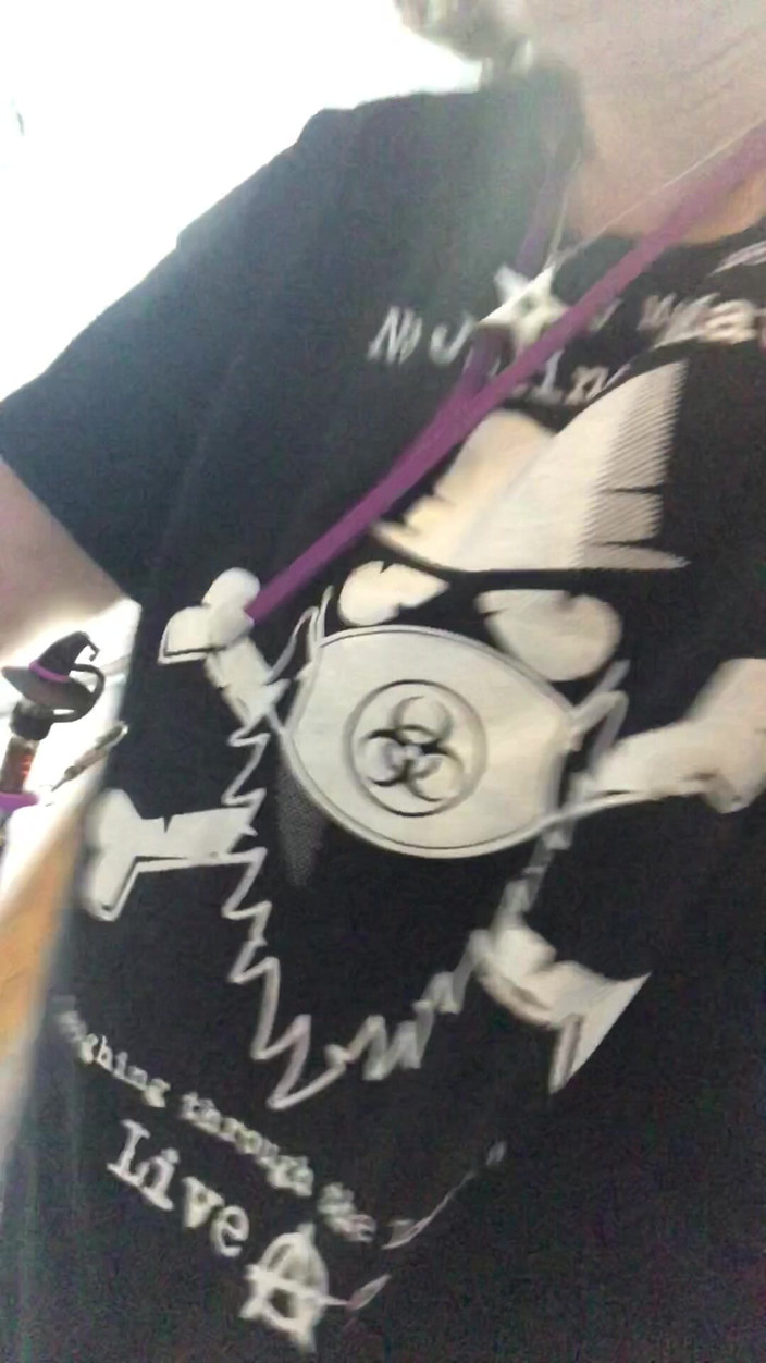 Pissing Paradise: Kencing Kaki Terdedah Saya