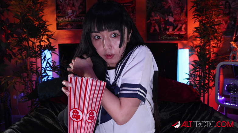 Alt Erotic: Marica Hase a Titi Ramone sledují strašidelný film