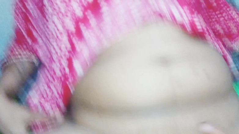 Sexy_girl_nehu: Une bhabhi se fait lécher et doigter la chatte, vidéo...