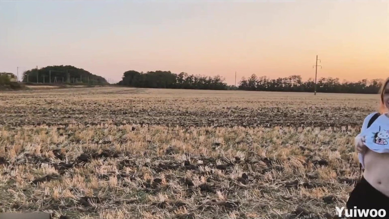 Yuiwoo: Suave mamada al atardecer de una hermosa pelirroja rusa