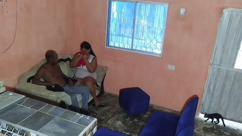 Adribella69: 我的邻居来房子喝咖啡，最后用牛奶灌满了我。他有多么大的鸡巴