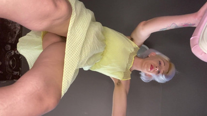Cuteblonde666: Foot slave foot worship