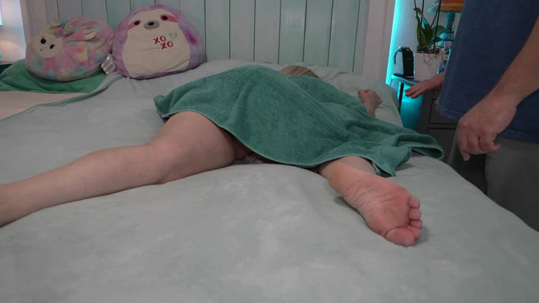 TabithaXXX: Step Mom Gets Happy Ending Massage From Step Son