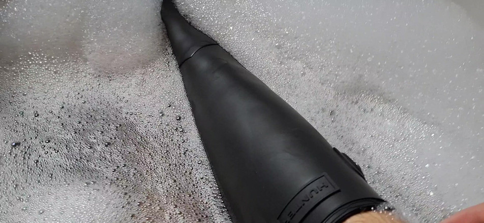 Dreamofevolution: スミレは青、バラは赤、ハンターブーツは黒です