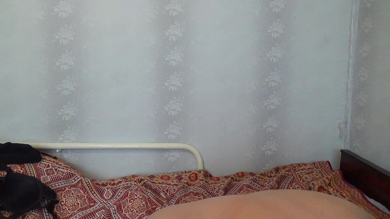 Sexy Milf: Tak, tato, twoja pasierbica jest dziwką!