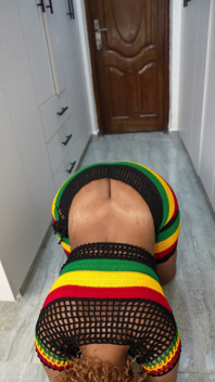 Ass so Big Tight Shorts Dont Fit.