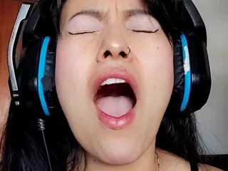Masturbate and Cum on My Face