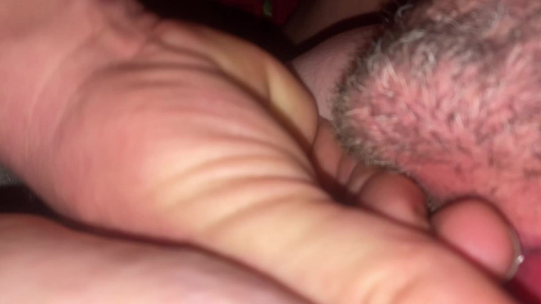 Any hole will do: 내 마누라를 정액 주스로 보지가 흐르게 만들기