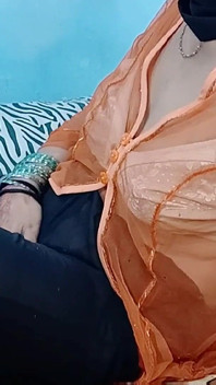 Model indian de cameră web cu vibrator anal sexy și futai cu degetul pe cameră în direct, spectacol privat exclusiv