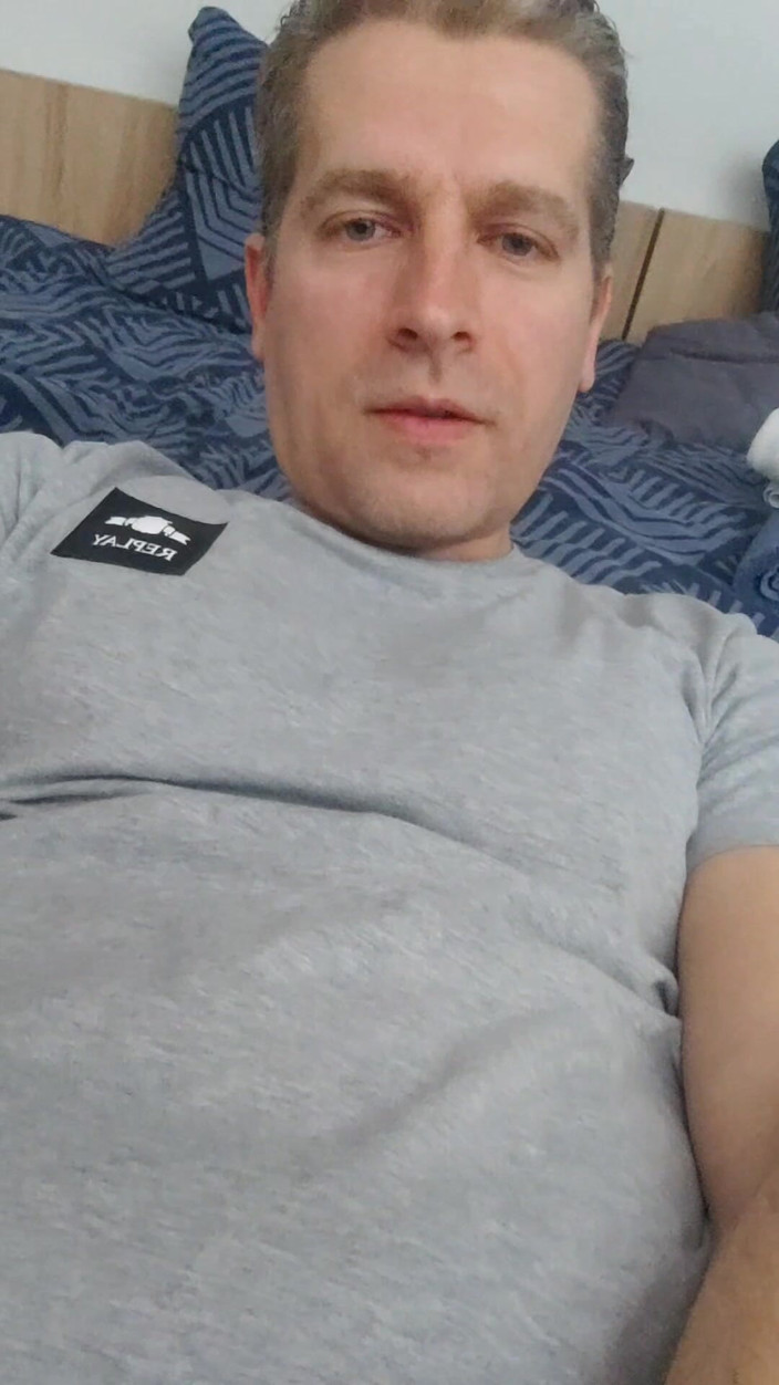 Cock & Body Worship: POV Eerste Keer Pik Zuigen