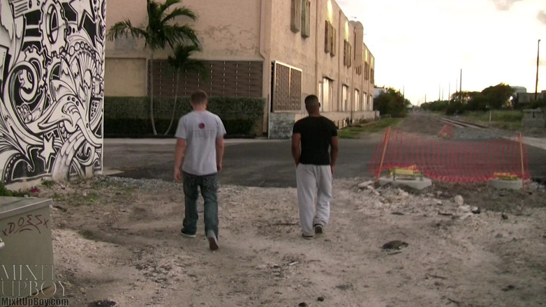 MixItUpBoy: 체이스 카터, 로건 하트 일명 아드리안 하트와 미카 앤드류스