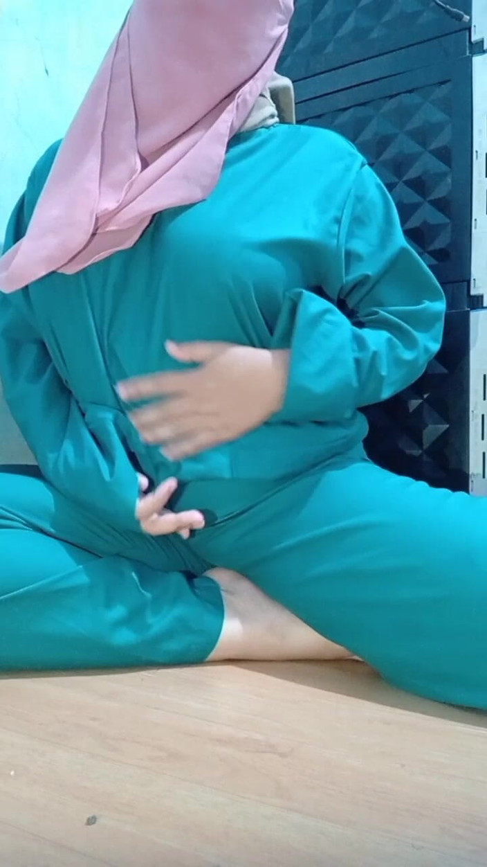 Purple sex: Perawat Colmek Sampe Becek