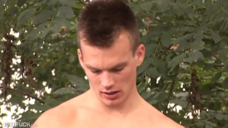 Raw Fuck: Exhibtionist Twinks Barebacking Outdoors