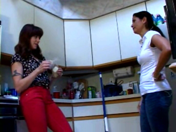 Punished Brats Spanking: Eksperimen ibu tiri