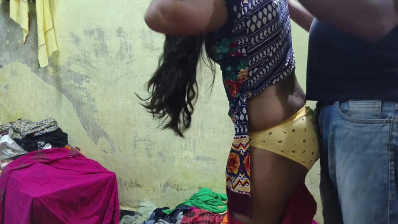 Mumbai Ashu: ทิ้งเสื้อผ้าที่ใช้เซฟไว้ที่บ้าน