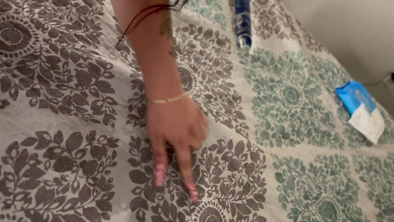 SofieeSoles: Bat ihn, mich zu kommen, während ich mich zum squirten...