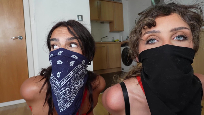 Latina Fetish: Kiki Daniels &amp; Latina Masked Zloději jsou svázáni a roubíkem majitelem...