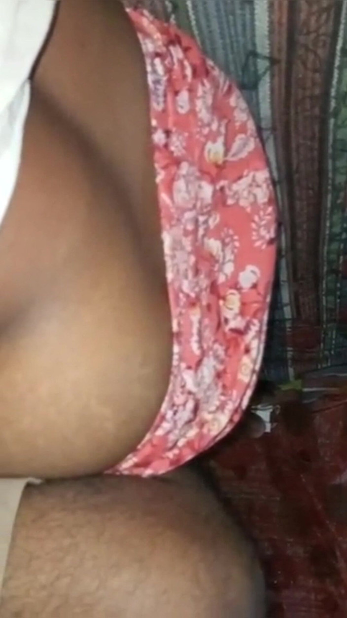 Auntixxx69: เมื่อพ่อเลี้ยงเย็ดตูดน้า น้ากรีดร้อง