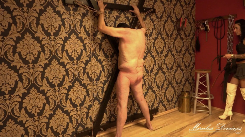 Merciless Dominas: Zusammenbruch