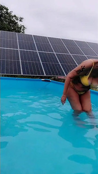 Unterhaltung nach dem Pool zu Hause