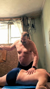 Silver Daddy Boxer Vs Jobber: Force, Soumission Et Tension