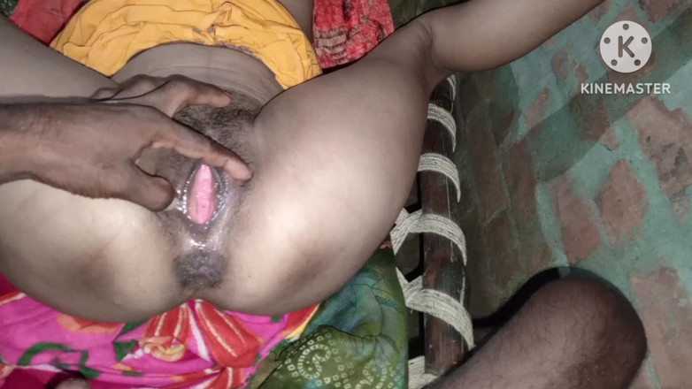 Treblsex: Przyrodni brat uderzył tyłek przyrodniej siostry seks analny