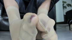 Feet lady: Ludahin stoking nilon